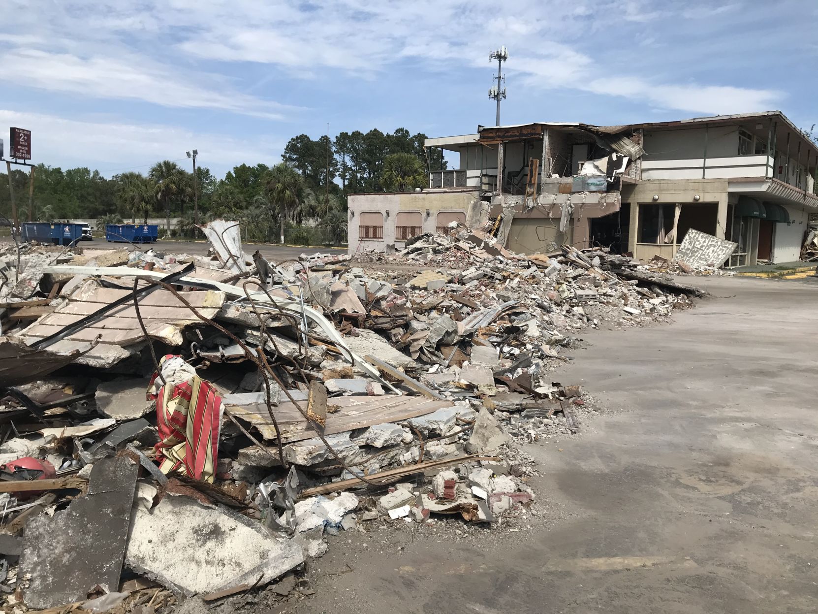 Demolished hotel on Dorchester Road at I-26